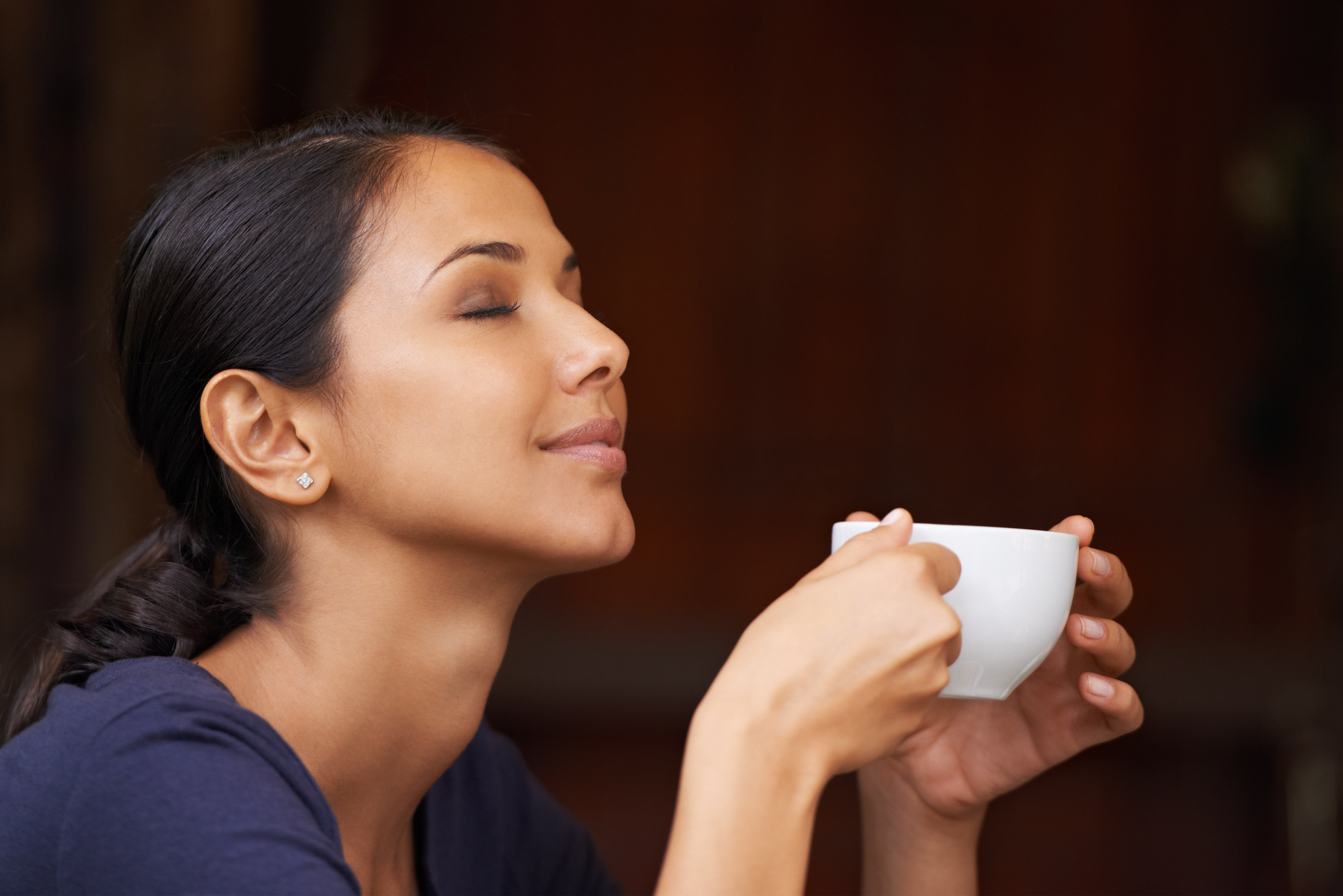 Pourquoi le café de noyaux de dattes est la meilleure alternative au décaféiné chimique ? Ça va et toi ?
